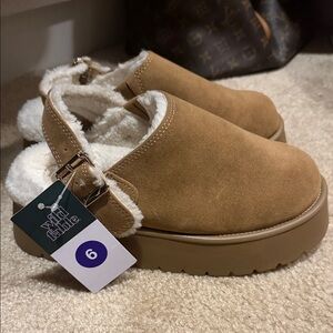 Tan Faux Fur Lined Clogs